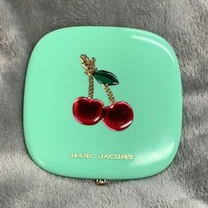 Marc Jacobs 79 GILTY